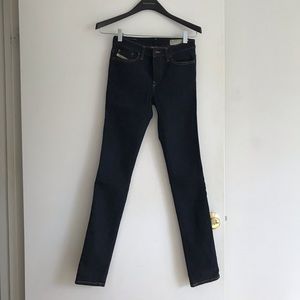NWOT Diesel super slim skinny jeans